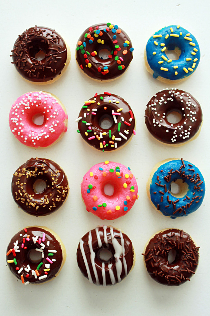 mini baked donuts