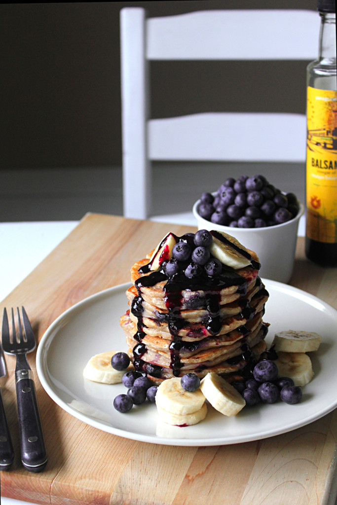blueberry banana pancake
