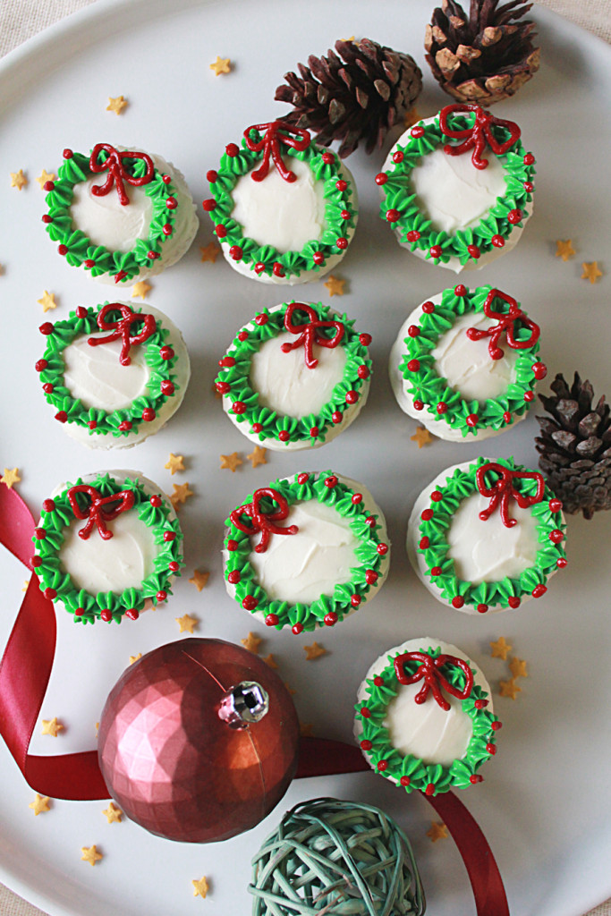 christmas wreath cupcake 