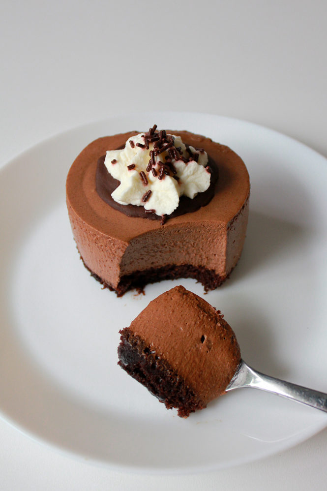 Chocolate mousse cake meaning information